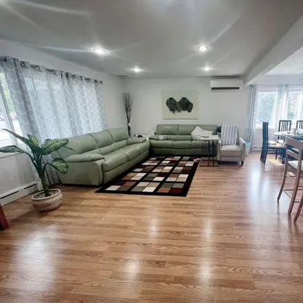 Image 7 - 154-05 24th Avenue, New York, NY 11357, USA - House for sale