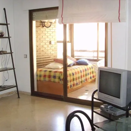 Rent this 1 bed apartment on Avinguda d'Eusebio Sempere / Avenida Eusebio Sempere in 03003 Alicante, Spain