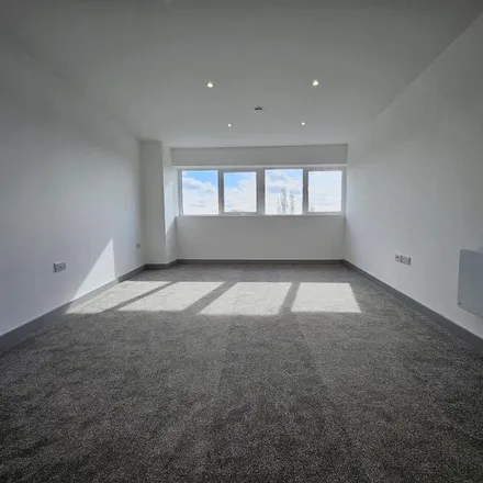 Image 2 - Consort House, Waterdale, City Centre, Doncaster, DN1 3HR, United Kingdom - Apartment for rent