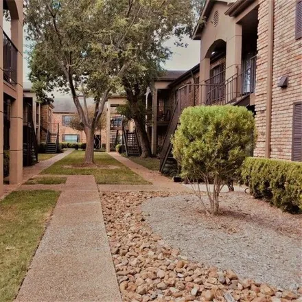 Rent this 1 bed apartment on 3298 Alabama Court in Houston, TX 77027