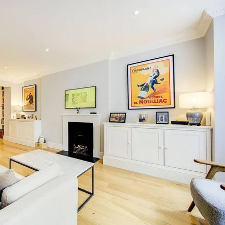 Rent this 2 bed apartment on 38 Earl's Court Square in London, SW5 9UH