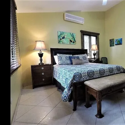 Rent this 2 bed townhouse on Coco in Sardinal, Cantón de Carrillo