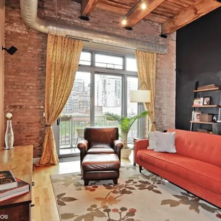 Image 2 - 770 Lofts, 775 West Jackson Boulevard, Chicago, IL 60607, USA - Condo for rent