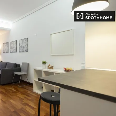 Rent this 1 bed apartment on Madrid in Calle Moreto, 5