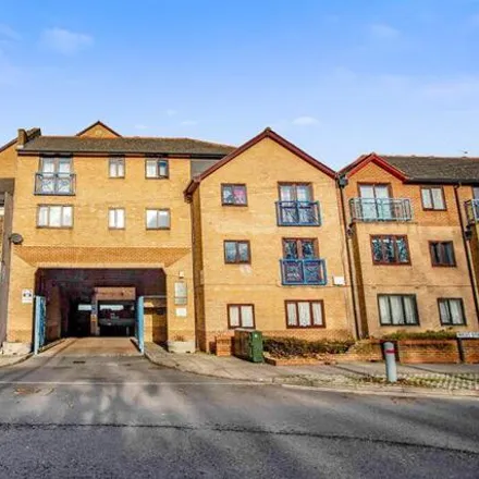 Buy this 1 bed apartment on Crowley Court in Gravesend, DA11 0BE