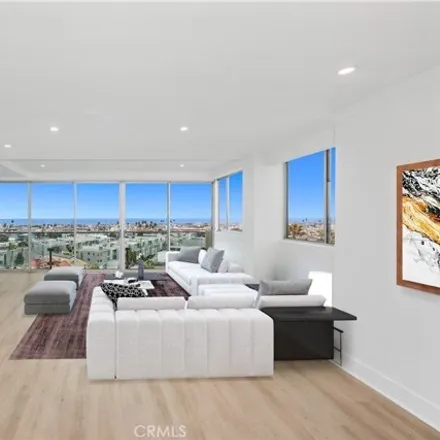 Image 3 - 611 Lido Park Drive, Newport Heights, Newport Beach, CA 92663, USA - Condo for sale