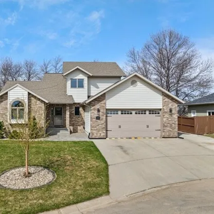 Image 1 - 505 7th Ave Se, Minot, North Dakota, 58701 - House for sale