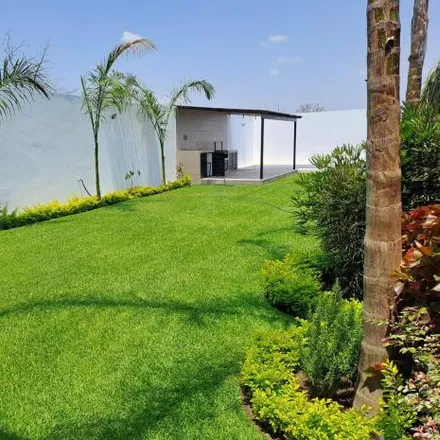 Buy this 4 bed house on Calle Brisas del Golfo in Fraccionamiento Brisas, 62590 Tres de Mayo