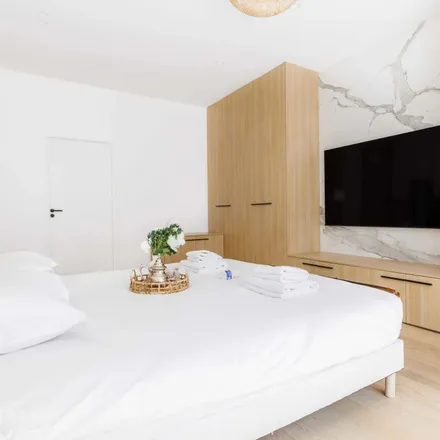Rent this 3 bed apartment on 7 Rue Treilhard in 75008 Paris, France