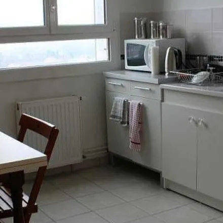 Rent this 3 bed apartment on Voie verte des berges de l'Isère in 38330 Montbonnot-Saint-Martin, France