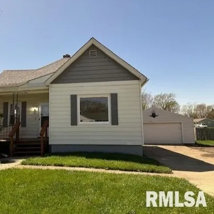 Buy this 3 bed house on 722 West Independence Avenue in Jacksonville, IL 62650