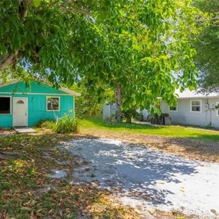 Buy this 3 bed house on 801 Southeast Central Avenue in Stuart, FL 34994