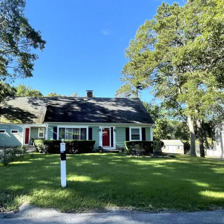 Buy this 4 bed house on 81 Sterling Road in Barnstable, Barnstable County