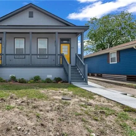 Rent this 3 bed house on 3111 Clouet Street in New Orleans, LA 70126