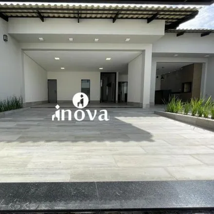 Buy this 4 bed house on Avenida Claricinda Alves de Rezende in Vila Frei Eugênio, Uberaba - MG