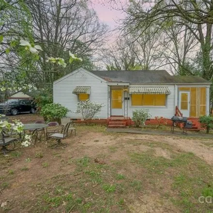 Buy this 2 bed house on 2798 Dogwood Avenue in Charlotte, NC 28206