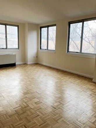 Image 2 - 308A East 38th St Unit 6B, New York, 10016 - Condo for rent