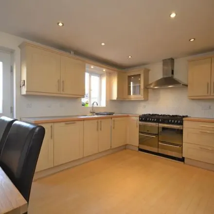 Rent this 4 bed townhouse on Averay Road in Bristol, BS16 1BL