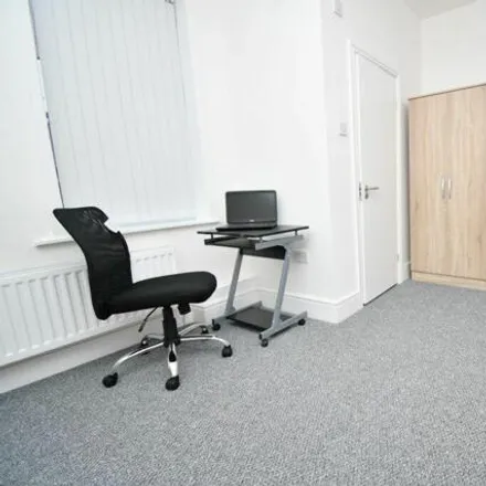 Rent this 4 bed townhouse on Coultate Street in Burnley, Lancashire