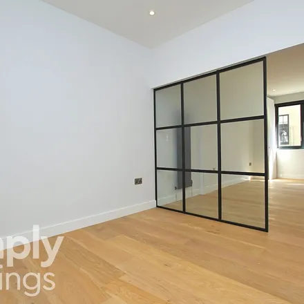 Image 4 - Wilbury Grove, Hove, BN3 3JH, United Kingdom - Apartment for rent