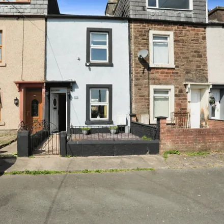 Buy this 2 bed townhouse on Old Smithfield