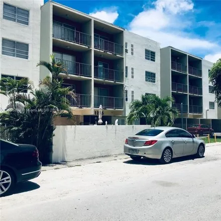 Buy this 1 bed condo on 1225 Northeast 124th Street in North Miami, FL 33161