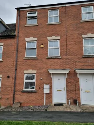 Buy this 3 bed townhouse on Hamilton Circle in Leicester, LE5 1UT