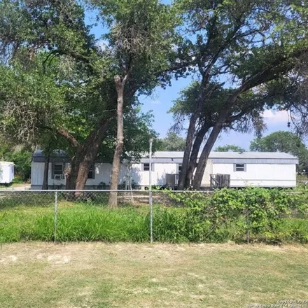 Buy this studio apartment on 611 County Road 6846 in Medina County, TX 78052