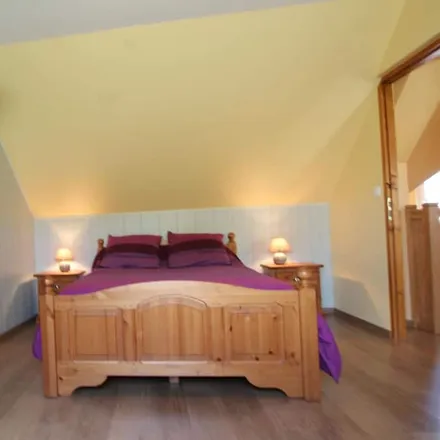 Rent this 2 bed townhouse on 50270 Sortosville-en-Beaumont