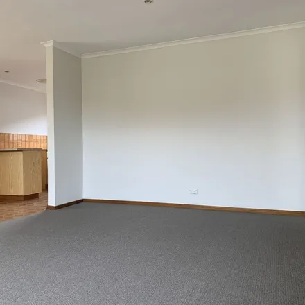 Image 6 - Upton Reserve, Ware Street, Lara VIC 3212, Australia - Apartment for rent