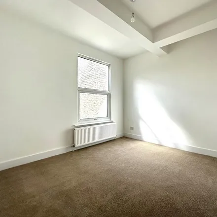 Image 4 - Leopold Road, London, NW10 9LN, United Kingdom - Apartment for rent