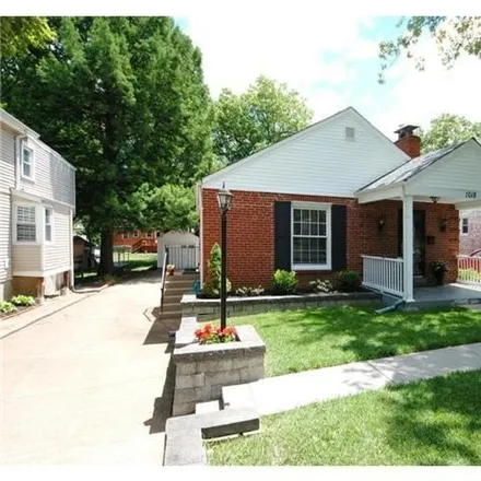 Rent this 2 bed house on 1018 Curran Avenue in Kirkwood, MO 63122