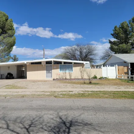 Buy this 3 bed loft on Casas Lindas Drive in Willcox, AZ 85643