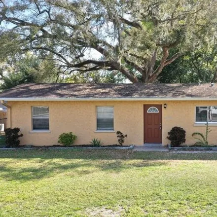 Image 4 - 38650 Alston Avenue, Zephyrhills, FL 33542, USA - House for sale