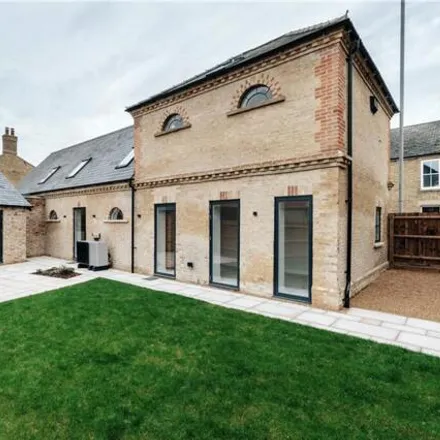 Buy this 4 bed house on London Road in Chatteris, PE16 6LU