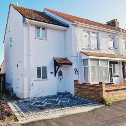 Buy this 2 bed house on The New Inn in 59 Melville Road, Gosport