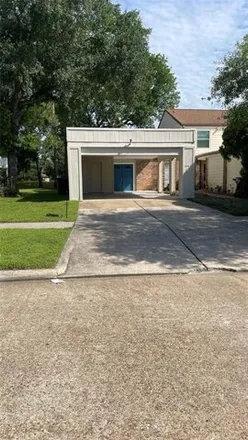 Rent this 2 bed townhouse on 5916 Arncliffe Drive in Houston, TX 77088