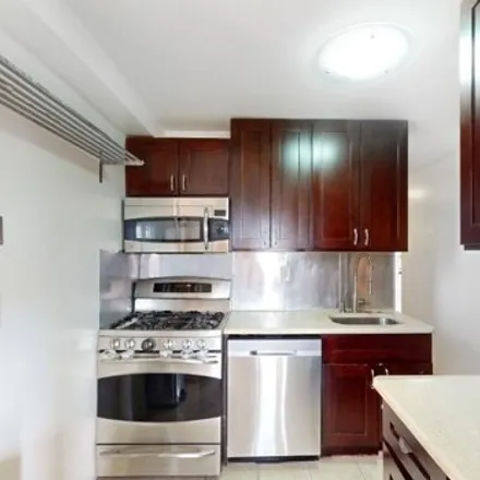 Image 7 - 1055 East 34th Street, New York, NY 11210, USA - Apartment for sale