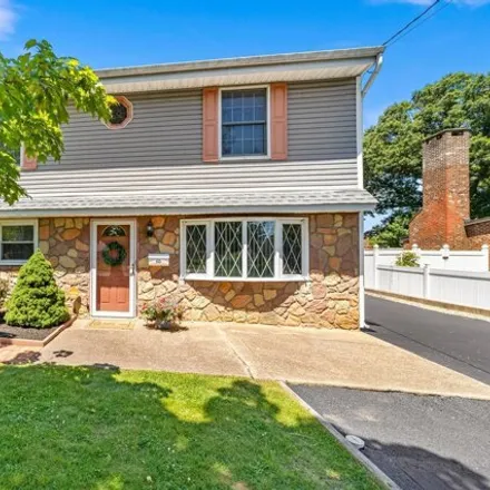 Buy this 5 bed house on 79 Dunmore Avenue in Fernwood, Ewing Township