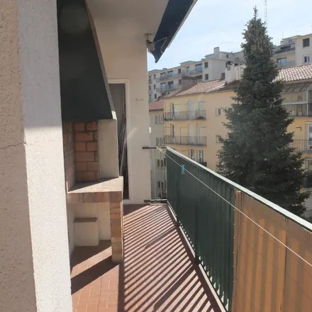 Image 5 - 8 Rue de la LOGE, 66000 Perpignan, France - Apartment for rent
