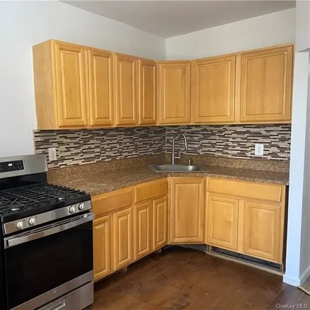 Rent this 2 bed house on 632 Van Nest Avenue in New York, NY 10460