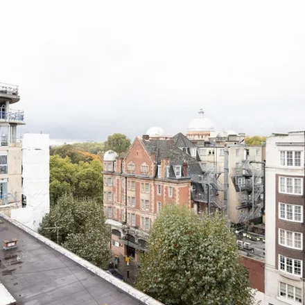 Image 4 - Consort House, 20-26 Queensway, London, W2 4SJ, United Kingdom - Apartment for rent