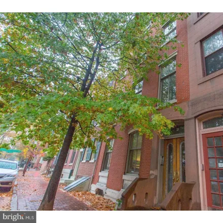 Rent this 3 bed townhouse on St. Peter's Church in 313 Pine Street, Philadelphia