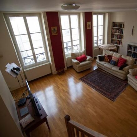 Rent this 5 bed apartment on Hôtel de ville in Grande Rue Aristide Briand, 89200 Avallon