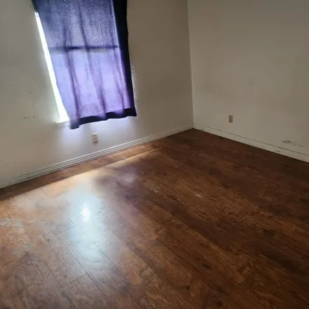 Rent this 2 bed condo on 1010 W 2nd St