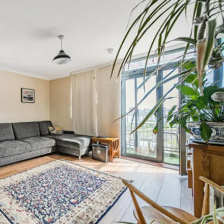 Buy this 2 bed apartment on Maltings Close in London, London