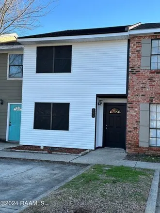 Buy this 3 bed townhouse on 234 Southfield Parkway in Lafayette Parish, LA 70506
