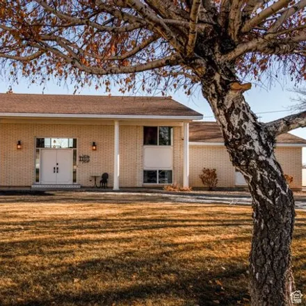 Buy this 6 bed house on 1050 South 500 West in Vernal, UT 84078