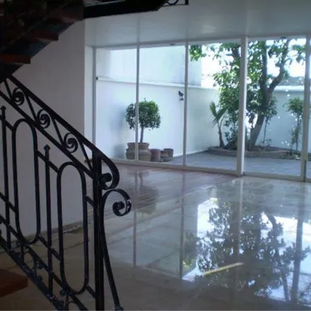Rent this 4 bed house on Calle Fuente de Concordia 58 in Colonia San Miguel Tecamachalco, 53950 Huizachal