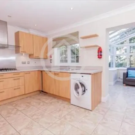 Rent this 2 bed apartment on 9 Blenheim Road in Bristol, BS6 7JL